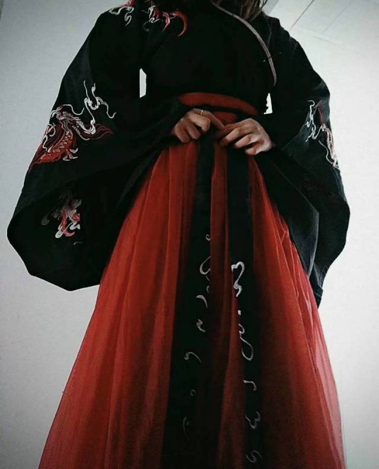 荼靡.白灰里-上海市·上海市·黄浦区-快手-身高170体重124,网拍,寄拍,各种风格都可以