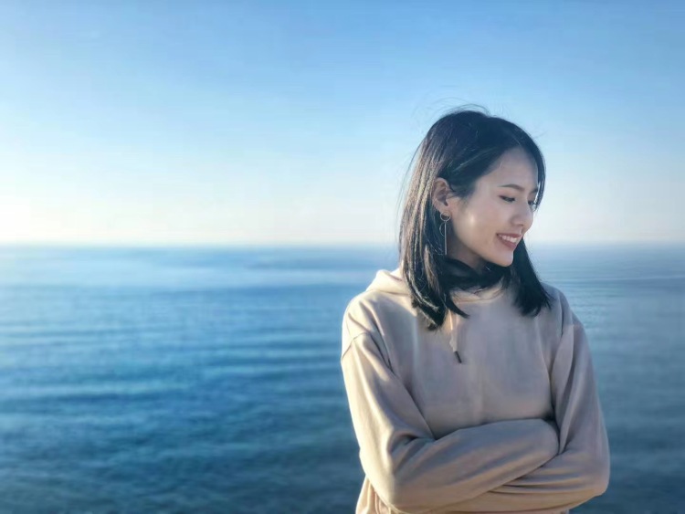 ok的女士-北京市·北京市·朝阳区-微博-单纯爱拍照,爱穿搭~专注网红拍照打卡五年,抖音浏览量在2W,朋友圈活跃。
