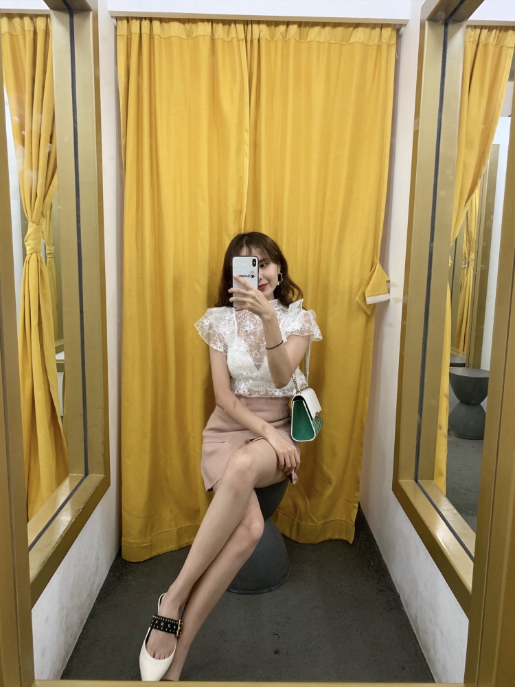 ok的女士-北京市·北京市·朝阳区-微博-单纯爱拍照,爱穿搭~专注网红拍照打卡五年,抖音浏览量在2W,朋友圈活跃。