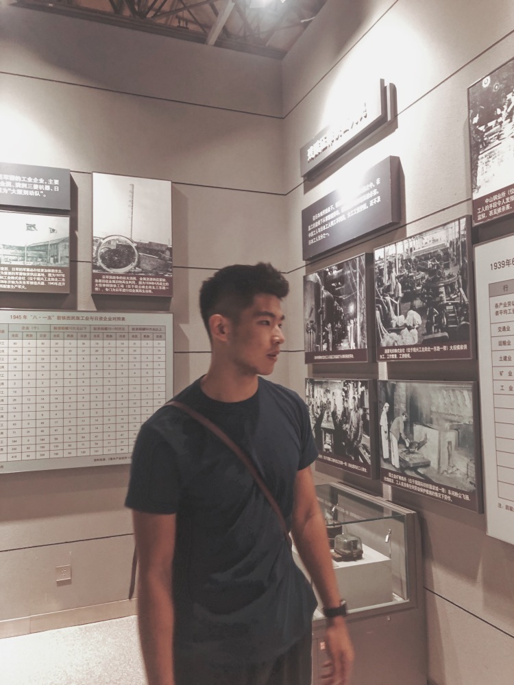 司文-辽宁省·沈阳市·和平区-微博-身高189cm,体重75kg。喜欢打篮球,健身,拍照。愿意接网拍,买家秀。大学生