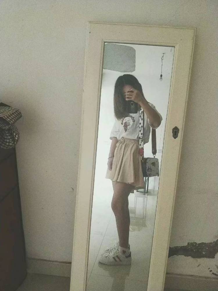 清鲤舟🎏-湖北省·宜昌市·夷陵区-抖音,***-身高:150
体重:36kg
