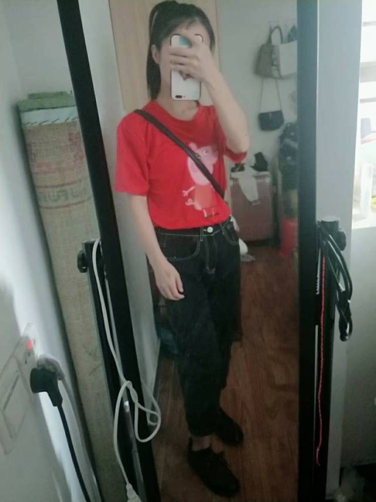 清鲤舟🎏-湖北省·宜昌市·夷陵区-抖音,***-身高:150
体重:36kg