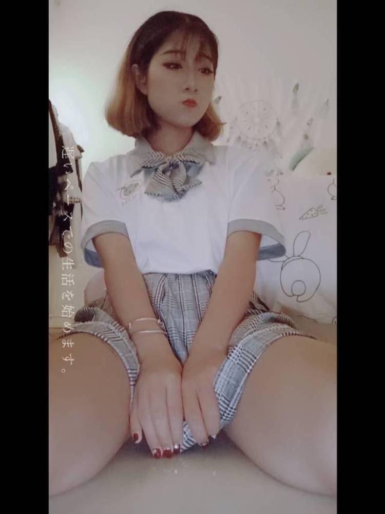 人间不值得-贵州省·黔西南布依族苗族自治州·兴义市-快手 -会化妆,会配图,各种风格都可以
