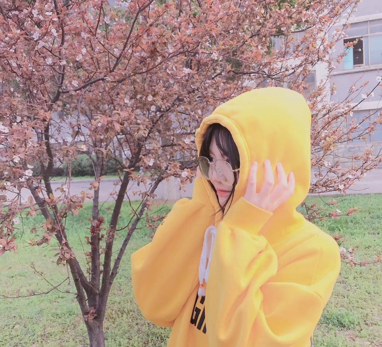 小吴小吴糊里糊涂-江苏省·无锡市·宜兴市-抖音,最右-比较喜欢拍照吧,也会修图调色什么的,百因必有果,你要找的人就是我