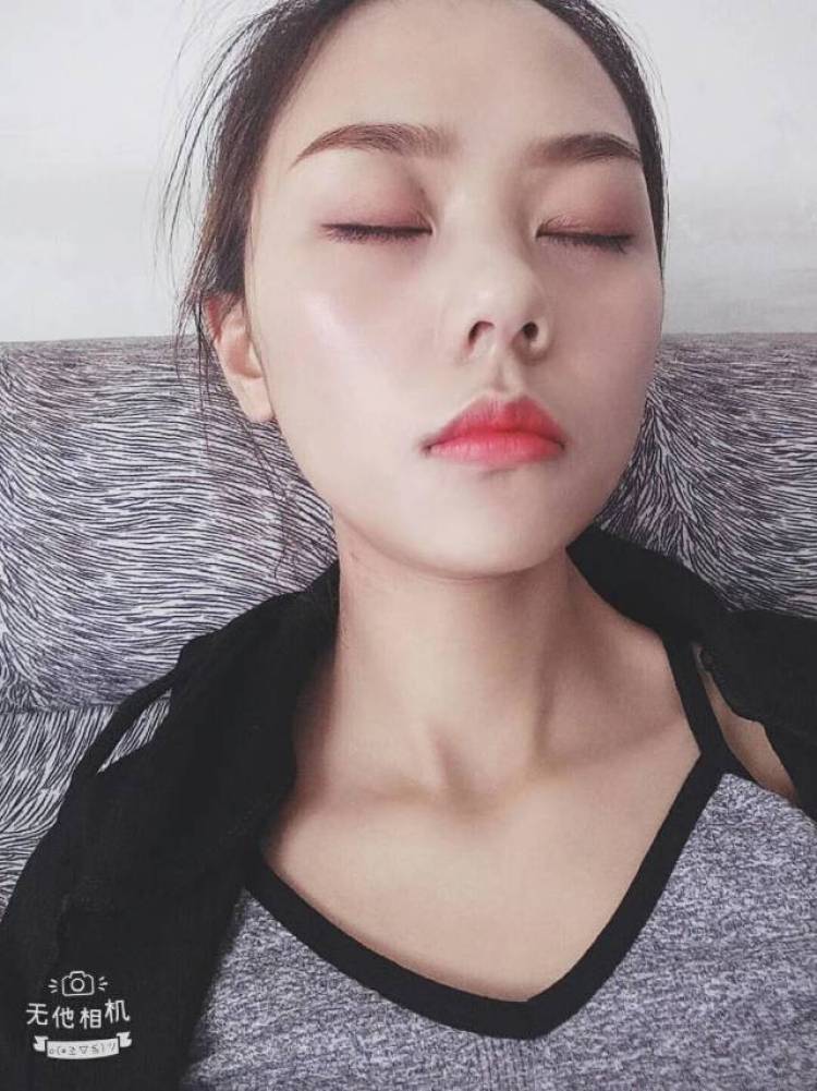 草莓味的风-贵州省·遵义市·红花岗区-抖音-特别喜欢化妆 拍照 佣金的话8~20元可以接受