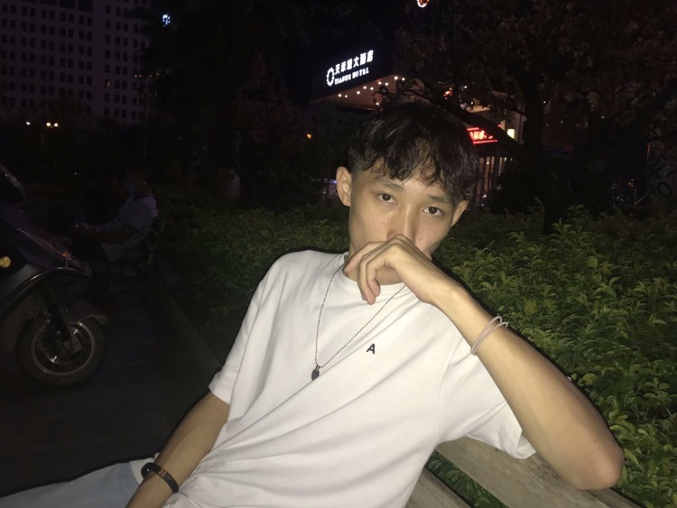 可笑-广西壮族自治区·柳州市·融安县-快手-平时拍的,发快手的照片,如有单,可拍质量更高的