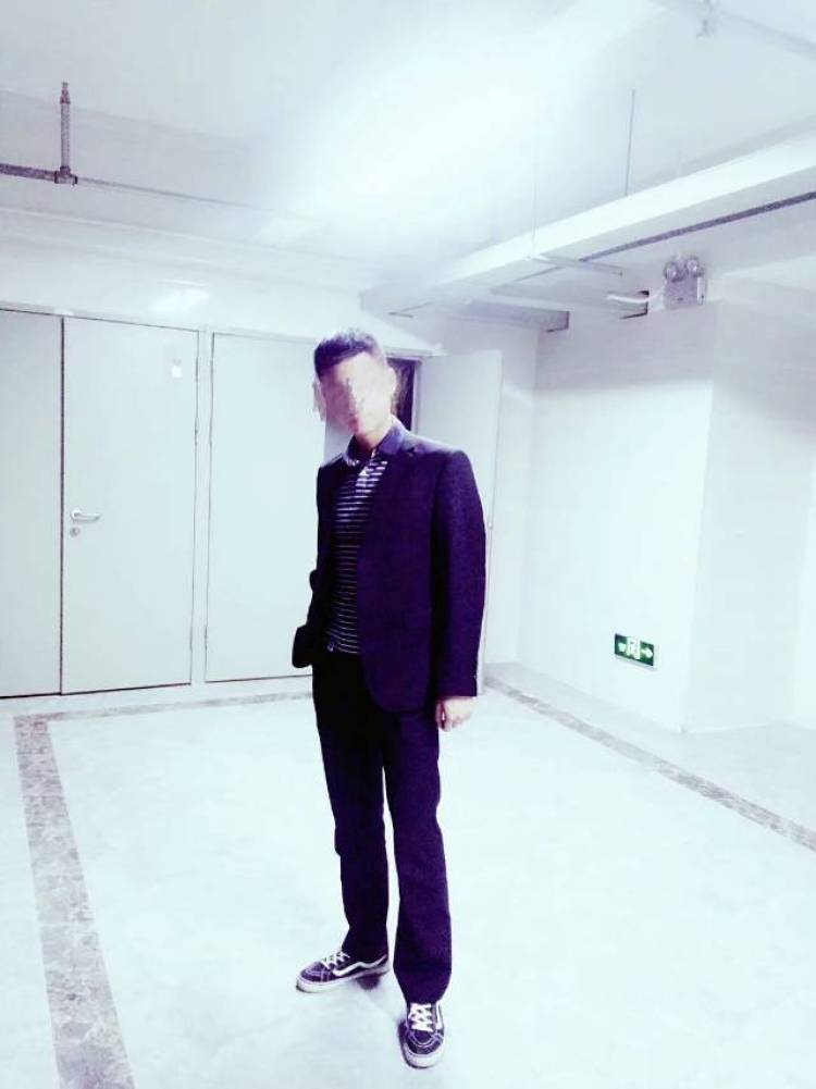 奇点-湖南省·岳阳市·岳阳楼区--日常拍摄作品,可拍情侣作品,可拍更高品质作品,合作私聊