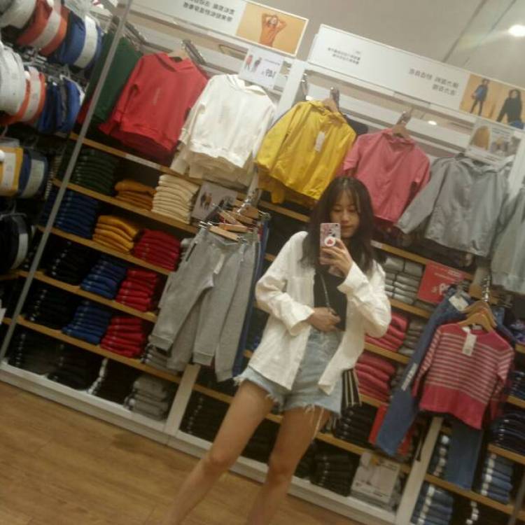 走召酉告白勺亻山女 🐻ྀི-天津市·天津市·和平区--衣服风格多样!