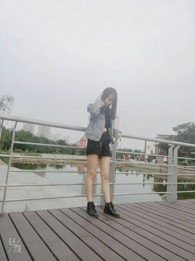 走召酉告白勺亻山女 🐻ྀི-天津市·天津市·和平区--衣服风格多样！