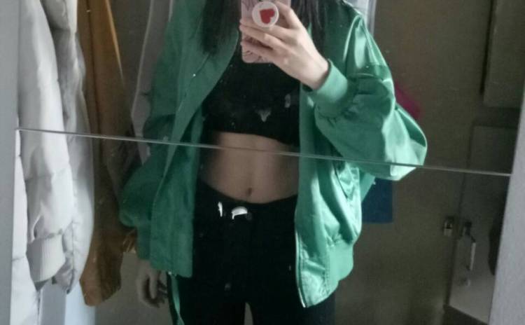 走召酉告白勺亻山女 🐻ྀི-天津市·天津市·和平区--衣服风格多样！