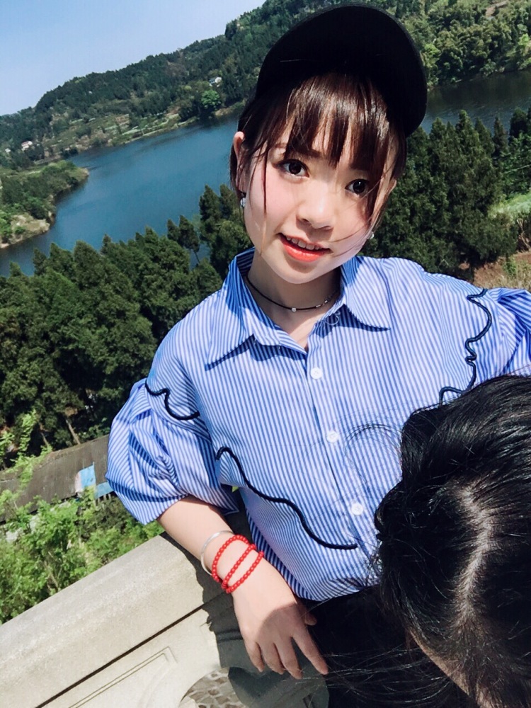 小曼-四川省·成都市·武侯区-抖音,微博,***-可以接网拍