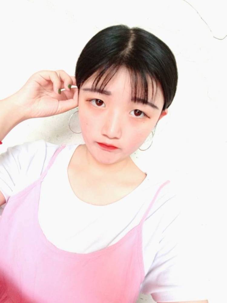 少女芳-江苏省·连云港市·赣榆区-快手-拍照技术可以 会p图 有快手
身高162 体重98 风格很多种
可接衣服鞋子裤子
首饰 化妆品 生活用品等
绝对认真拍好每一张照片