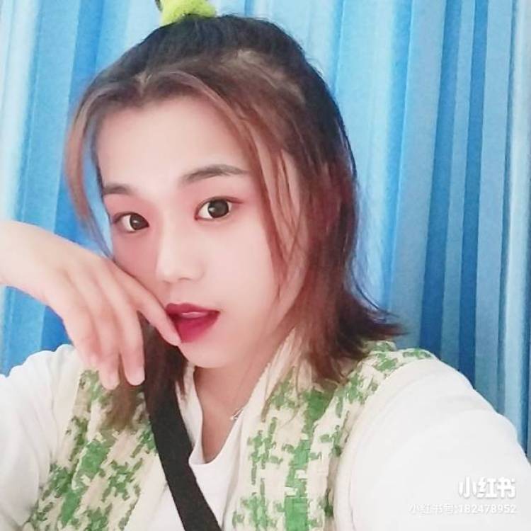 Emliy-贵州省·铜仁市·碧江区-朋友圈-今日photo我最爱的糖果色发⭕and绿色毛线马褂!