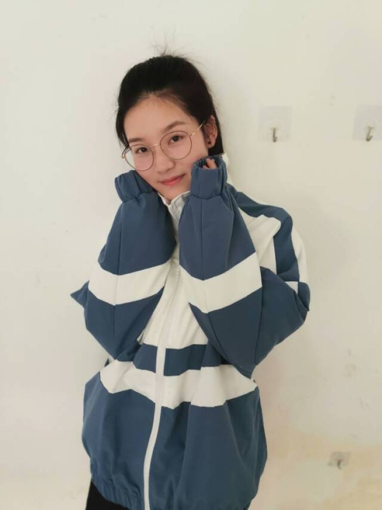Lily-湖南省·长沙市·宁乡市-朋友圈-接买家秀,学生党,时间充足有耐心,认真拍作品,风格可多变