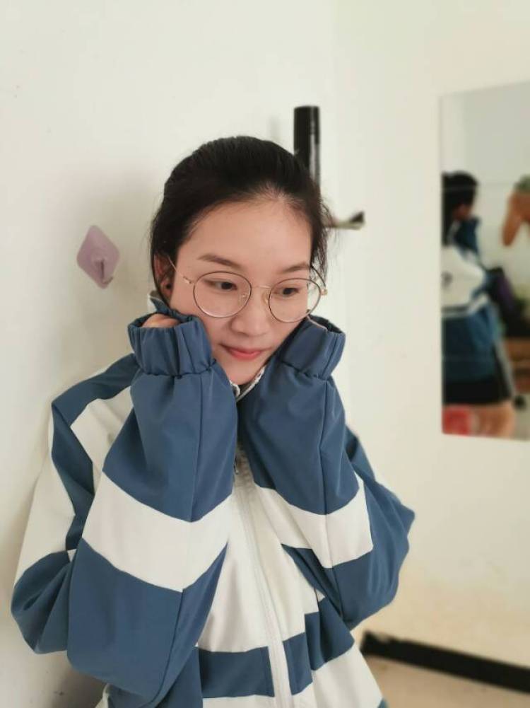 Lily-湖南省·长沙市·宁乡市-朋友圈-接买家秀,学生党,时间充足有耐心,认真拍作品,风格可多变