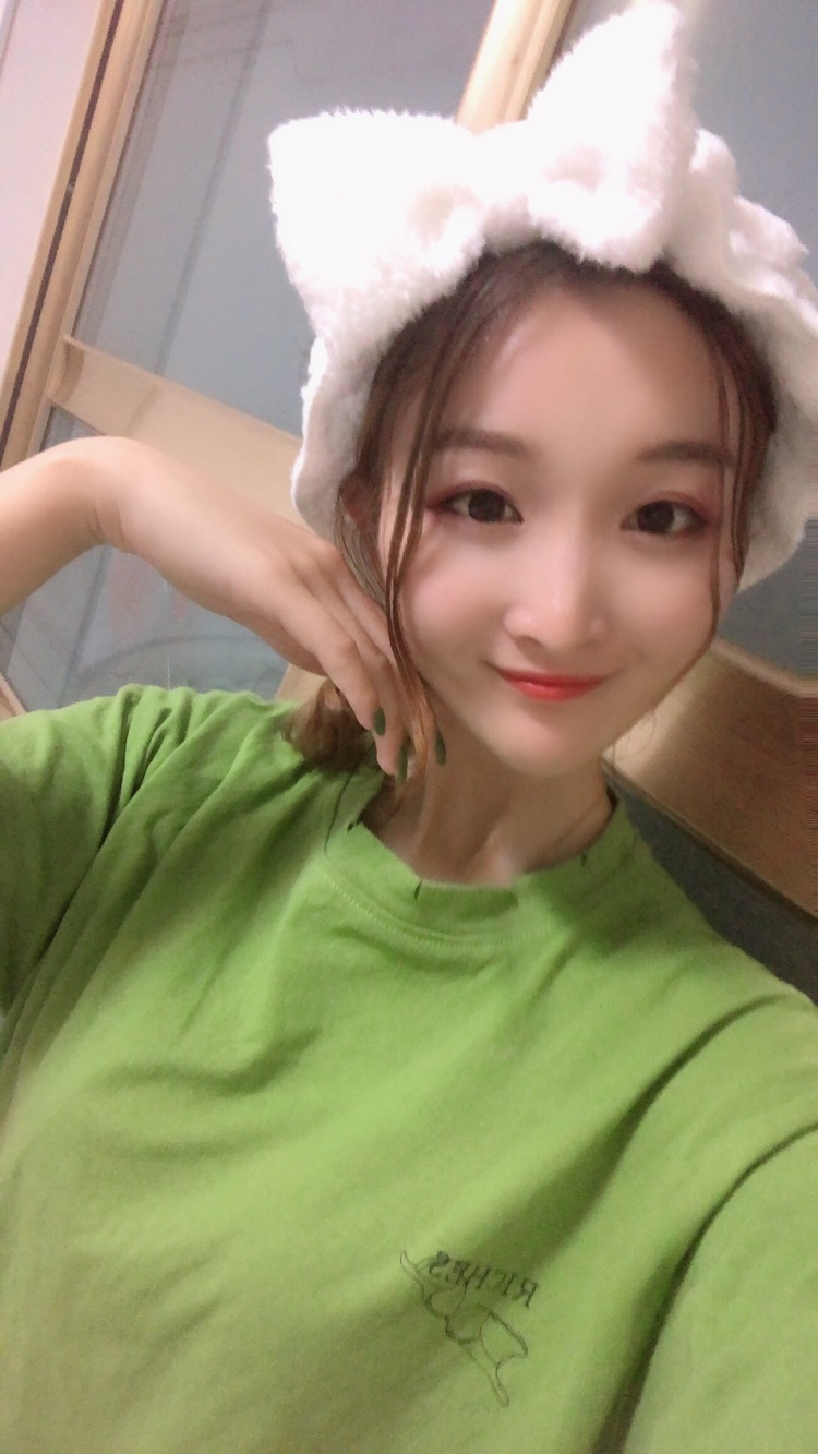 🧸ྀི 王甜-河南省·漯河市·郾城区-淘宝-发卡 帽子 饰品等等任何都可以接拍。啾咪~ 滴滴我鸭🥳🥳🤪