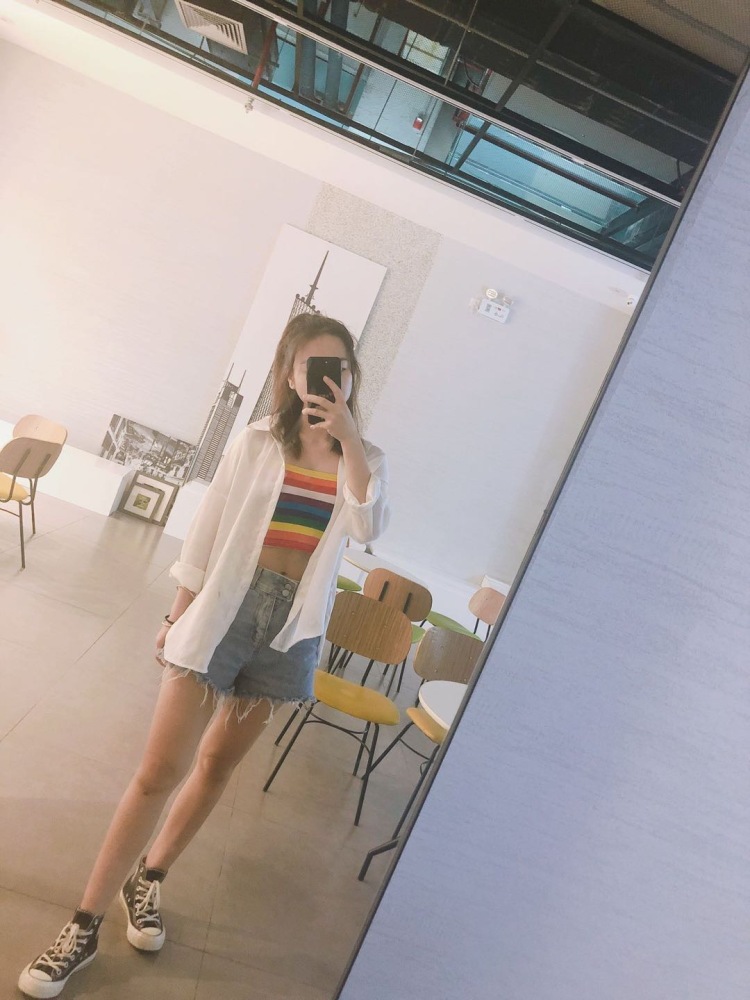 小灵儿👸-广东省·佛山市·南海区--可接各种买家秀,会拍照📷,时间充足,会p图,可接受重拍