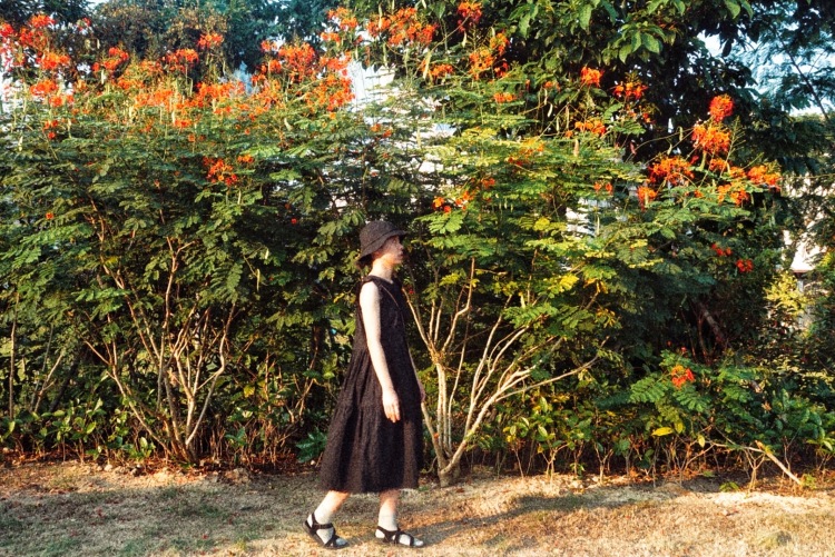 996-广东省·湛江市·霞山区--想穿新衣服拍新照片!