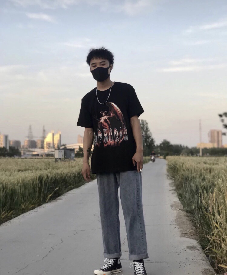 Wealth💸.-江苏省·南京市·江宁区-快手 抖音-新人报道!接各种类型网拍 寄拍 价格可谈 满意为止