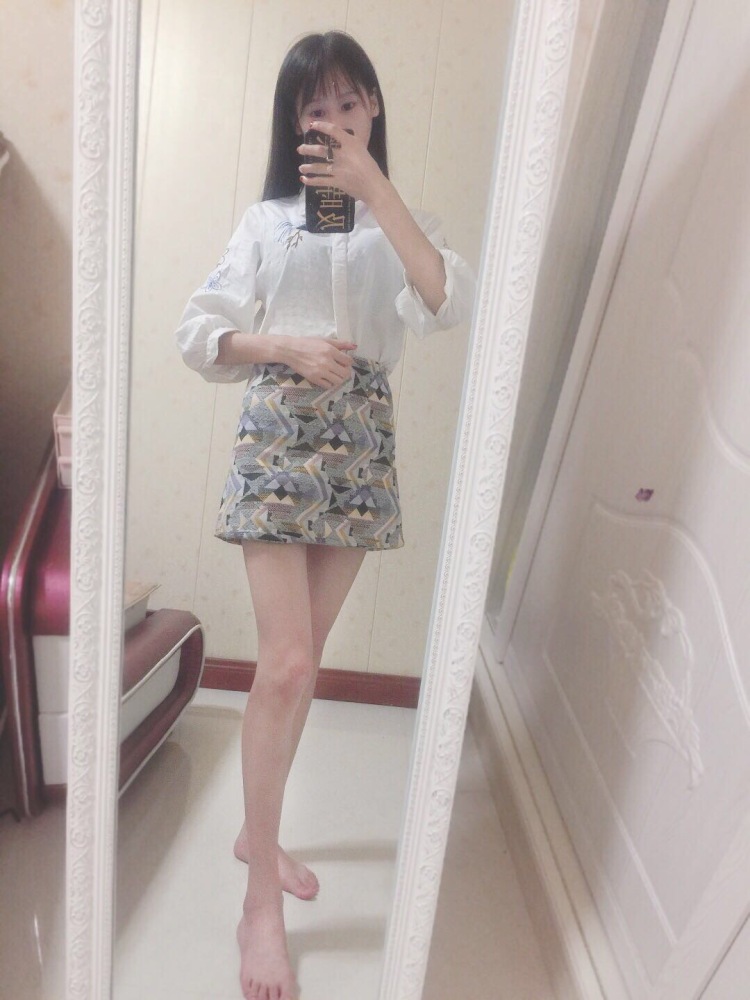 。-江西省·抚州市·黎川县-都有-喜欢吃、拍照、化妆、穿搭,可接服饰、饰品、包包鞋子食品类,时间充足做事认真
167cm、42kg