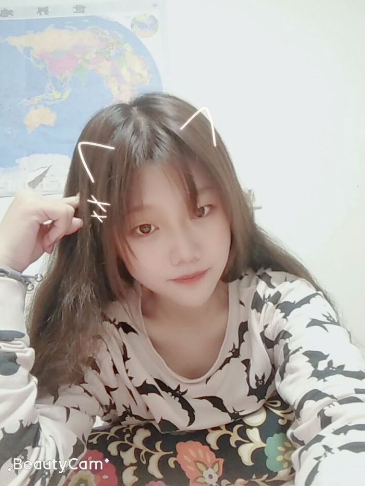芋圆的真爱粉-江苏省·徐州市·铜山区--大一学生一枚，长得还可以。想接帽子、眼镜的