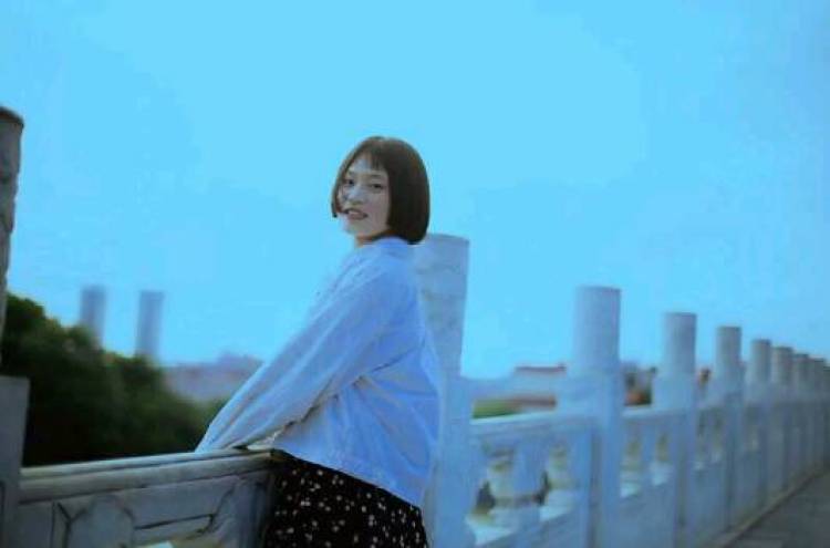 橘子果酱-云南省·昆明市·呈贡区-快手,微博,抖音-自己很喜欢平面模特这个职业,自己也比较喜欢拍照,如果有需要模特的,可以call me!