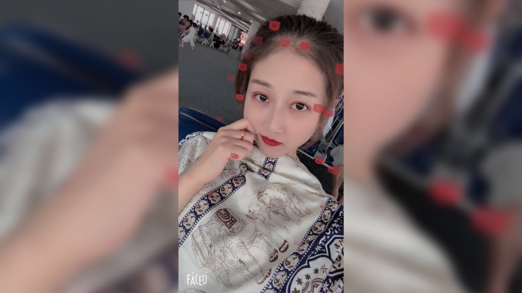 卿酒酒-陕西省·西安市·阎良区--爱好拍照 会P图 平时喜欢各种自拍