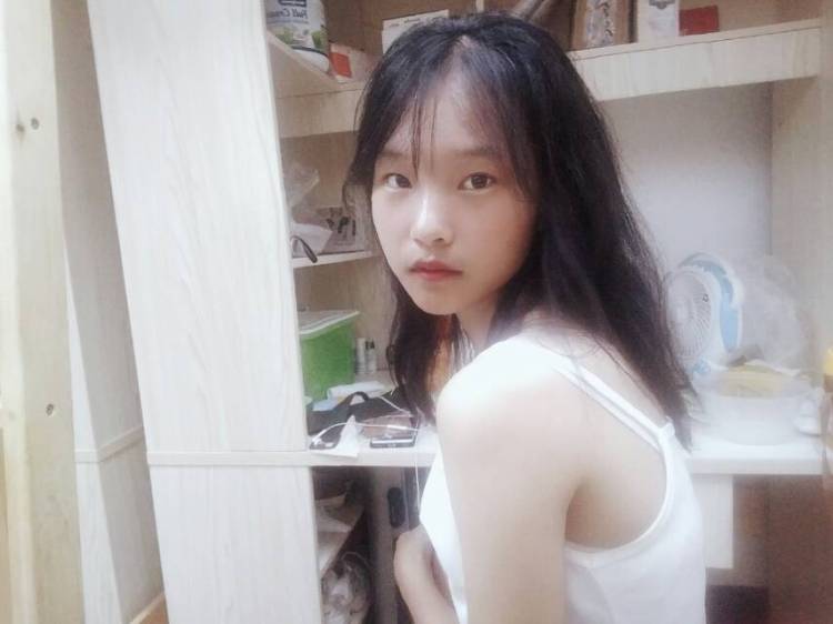 今天也晴朗-湖南省·长沙市·雨花区-微博 400左右粉丝-小饰品衣服买家秀，网拍，出图快