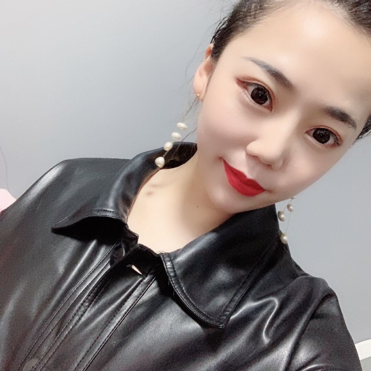 我是洢禾啊💫-陕西省·咸阳市·泾阳县--化妆品 配饰 玩偶 服装 鞋子 装饰品 都可以拍 出图快