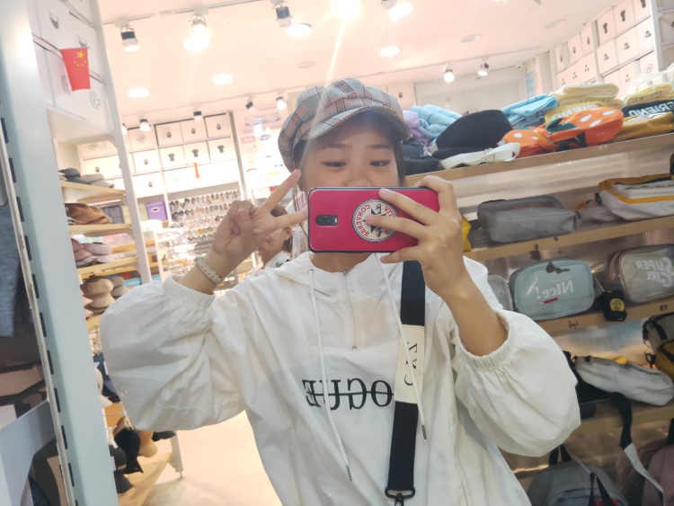 🌸-河南省·新乡市·红旗区--我可以卖萌
我可以扮酷