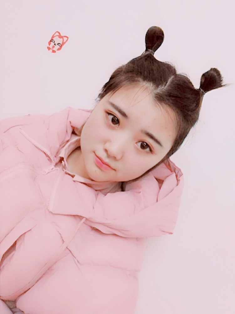 蜜桃酱-重庆市·重庆市·铜梁区-微博:水蜜桃小少女-身高168 体重52 接寄拍 网拍哦~