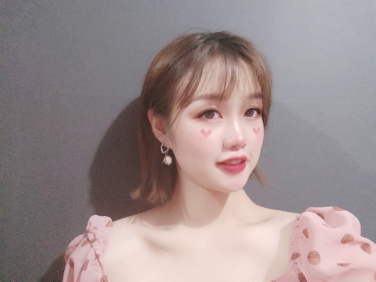 房主-河南省·郑州市·金水区-抖音,微博,***-接受服装饰品。高质量出图。