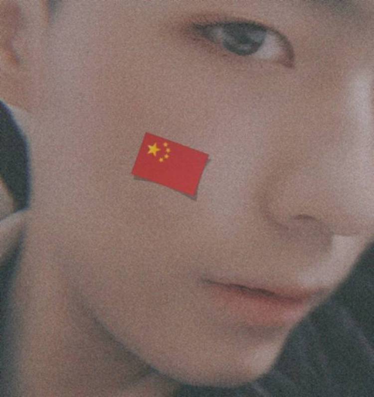 阳-陕西省·商洛市·丹凤县-抖音-本人五官精致,喜欢摄影,拍一些酷酷的照片,有照片在抖音播放量接近五十万。超级想做网拍,会很努力,希望有伯乐发现我