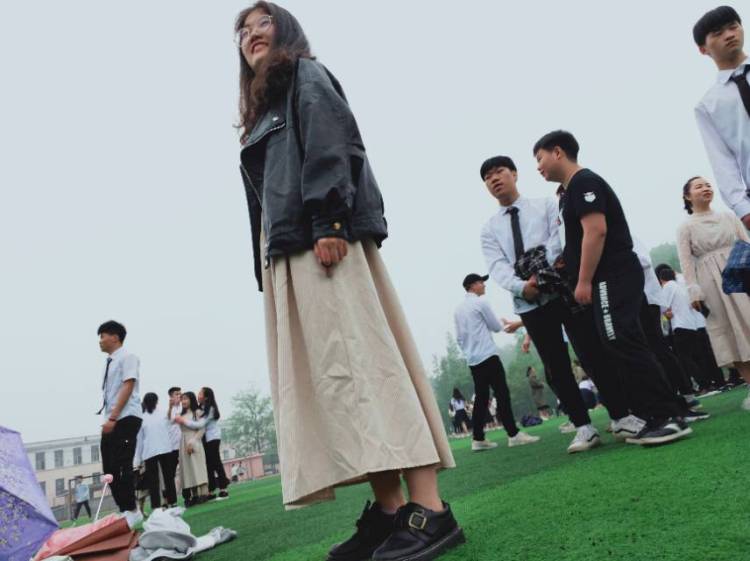 西西-江西省·抚州市·临川区-朋友圈，微博，贴吧-接网拍，寄拍，各种风格都接，除内衣外，身材适合日系裙子，大学生，拍摄都在操场