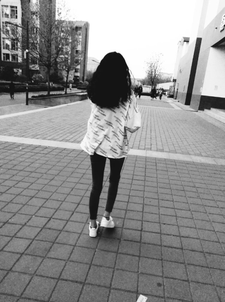 王芯蕊-山西省·晋中市·榆次区--女170cm49kg，希望接到网拍单子