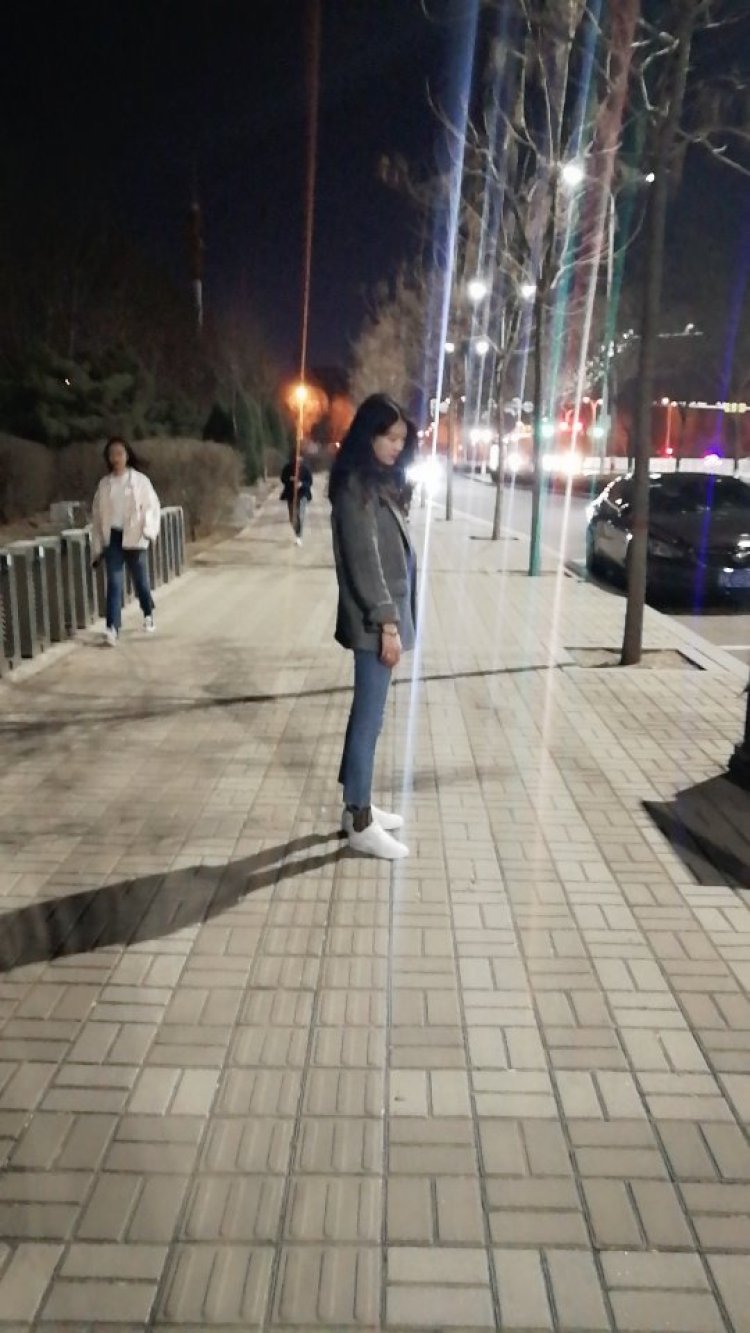 王芯蕊-山西省·晋中市·榆次区--女170cm49kg,希望接到网拍单子