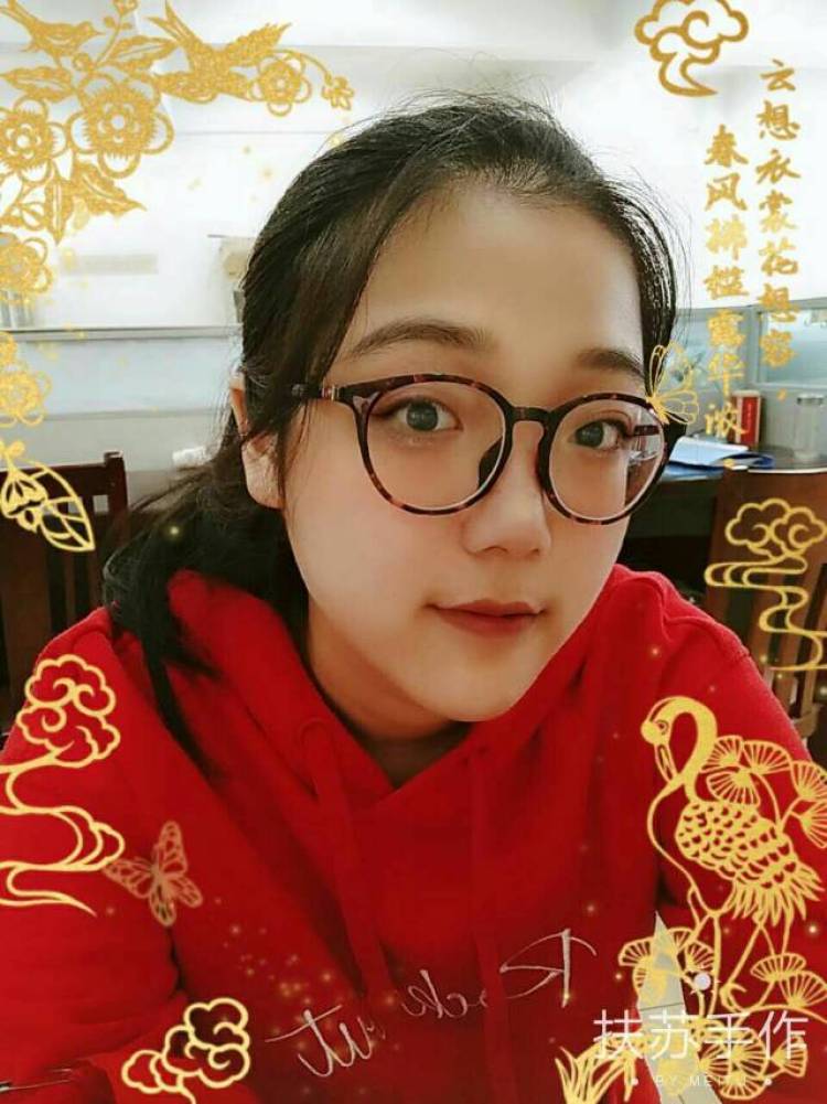 扶 苏-江苏省·无锡市·梁溪区-微博-本人00年,会简单修图有三角架美光灯,做过主播,现仍准备在虎牙继续做主播,想往模特方向发展,图片都没有精修,部分为生图,诚接网拍买家秀和线下商演。