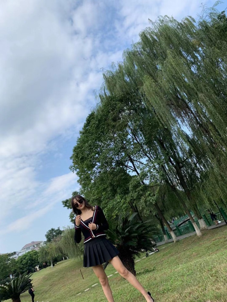 撒浪嘿-四川省·绵阳市·涪城区-抖音-时间充足，可拍各种款式服装，说，学，逗唱，可温柔，可可爱，可高冷，照片，小视频，照片，剪辑，样样精通，有单可以找我（都可以身边朋友多）