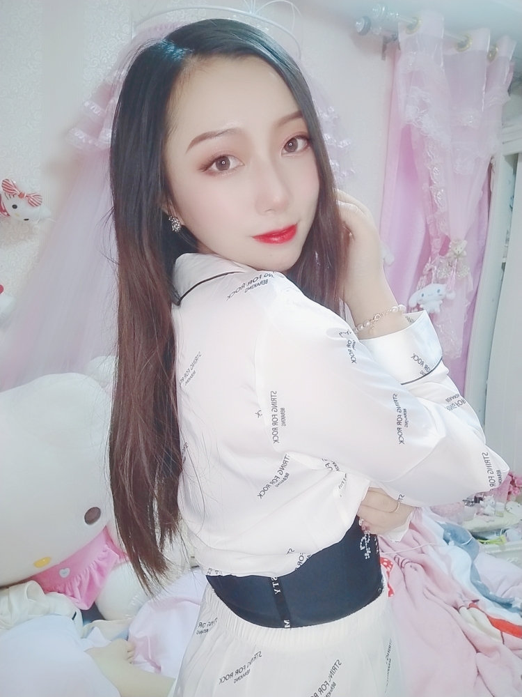 细腻模样᯲ᵀᴰᴰ-辽宁省·沈阳市·于洪区-微博-1•淘气值1172➕淘宝等级四颗黄钻,接买家秀网拍,详情拍摄,视频拍摄产品试用报告,时间充足,不拖照 可接寄拍送拍
2•擅长化妆造型,服饰搭配