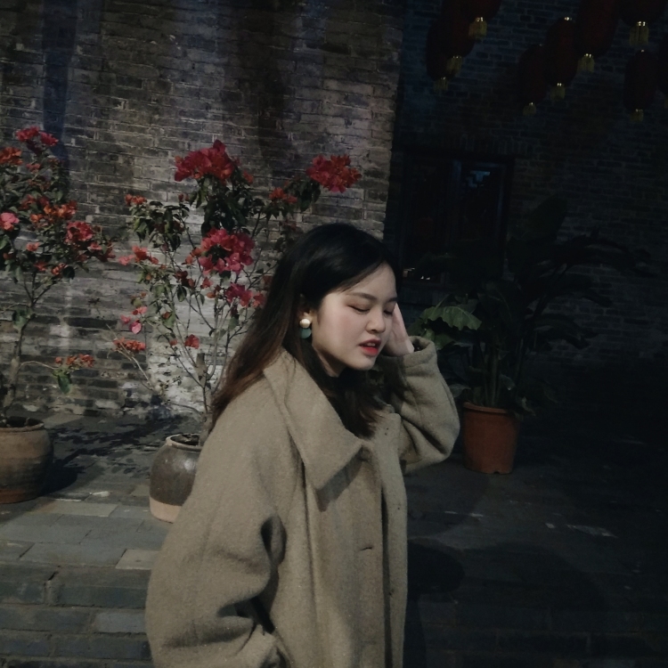 想变成花-广西壮族自治区·梧州市·万秀区--不接内衣 内裤太过露骨的 其他都行