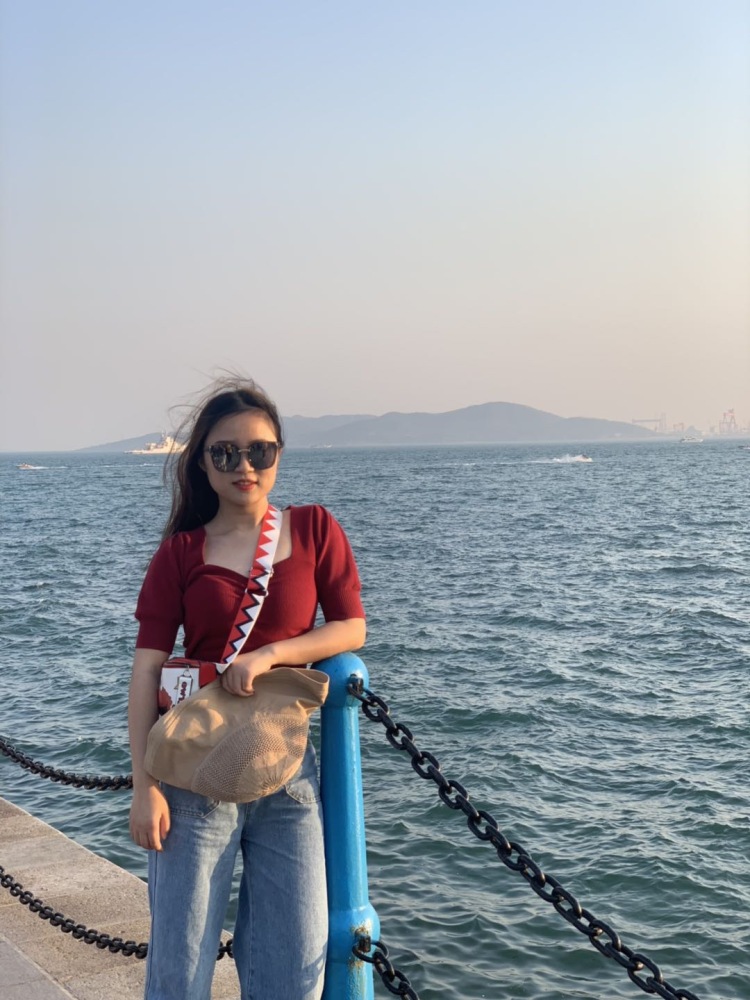 阿七鸭-江西省·南昌市·东湖区-抖音 、***-风格多样 拍照认真 会穿搭 可接寄拍 送拍 买家秀 衣服鞋子 包包兴趣来源喜欢,会p图,所以认真负责,值得信赖 160/92斤
