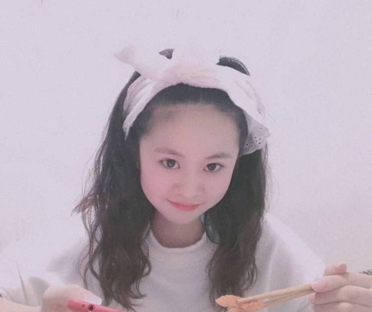 朱💕-浙江省·宁波市·海曙区-抖音-会拍照 会p图,会认真负责的,请放心 可露脸,可不露,有网拍 可找我 一定尽心尽责(有点肉163 108斤)