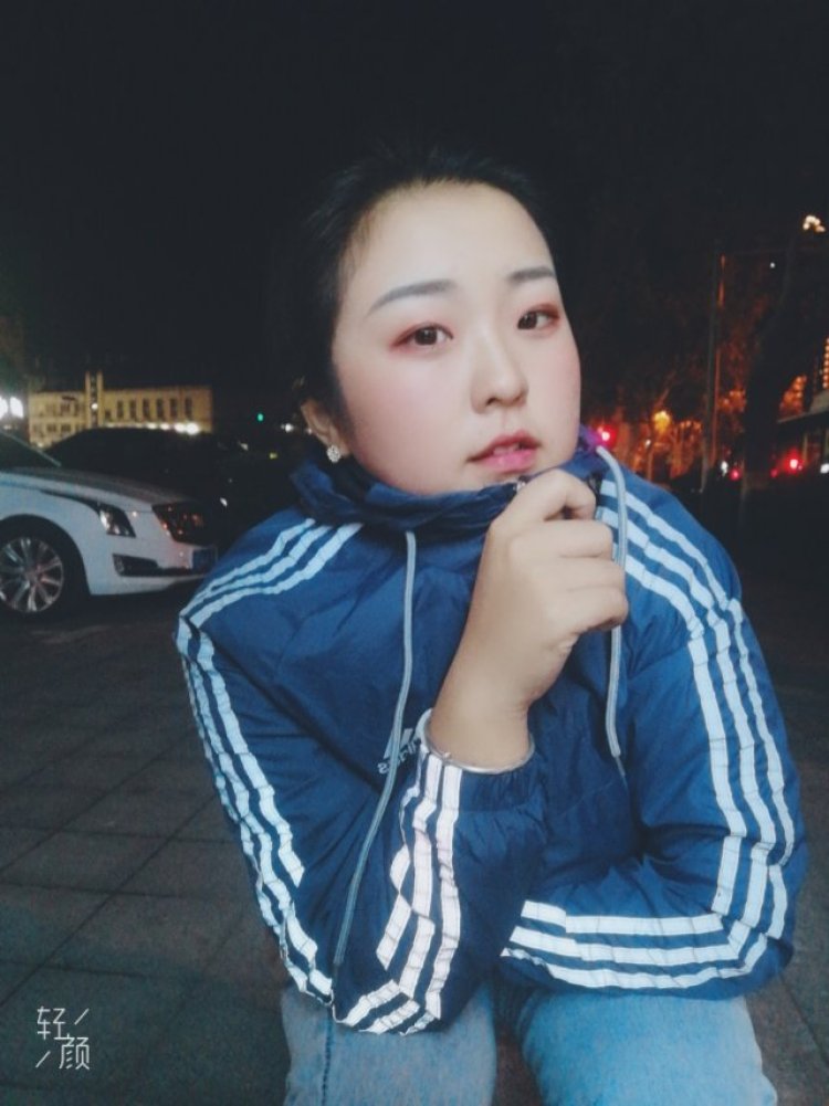 Amanda-山东省·青岛市·李沧区-抖音-做大码女装。身高163 体重140 希望做寄拍 。