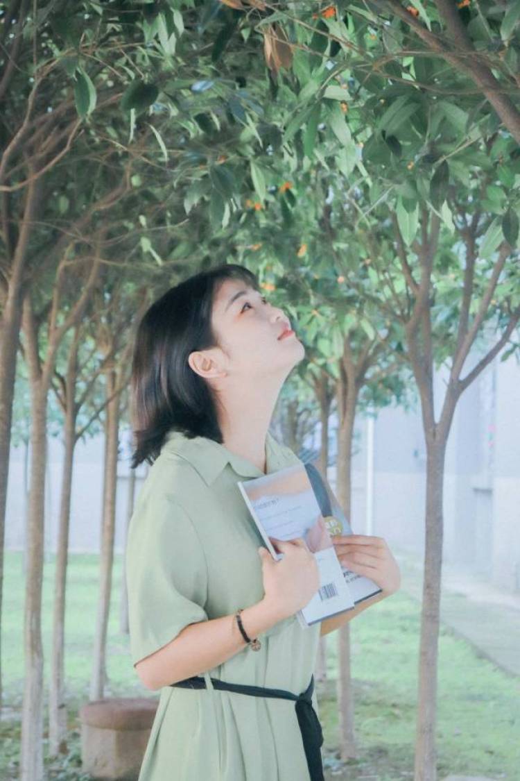 小笨熊要努力-四川省·成都市·郫都区-抖音快手-爱好视频拍摄剪辑,可接网拍,寄拍,短视频。快手抖音粉丝10000左右。