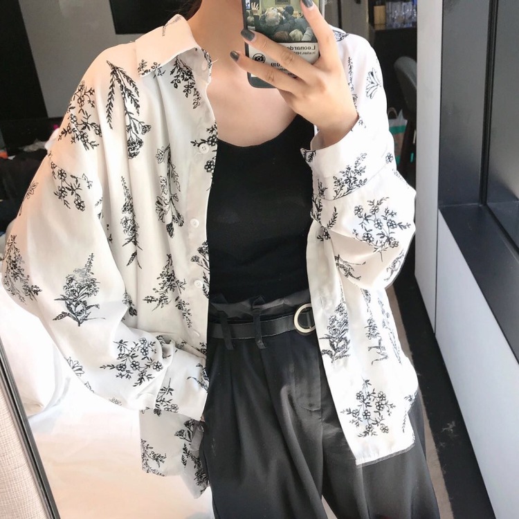 Winnie_Avec-广东省·广州市·番禺区--身高160 体重84斤
擅长摄影拍照,可接寄拍、网拍、买家秀,会ps修图、手机修图、pr短视频,出图快,可长期合作。
