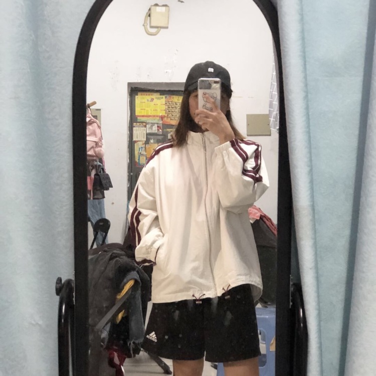 yiling-重庆市·重庆市·合川区-微博 朋友圈-买家秀 接寄拍 接文字风格如下图 风格多 不露脸单纯是为了保护隐私 会拍照 会p图 看上的来 非诚勿扰 谢谢