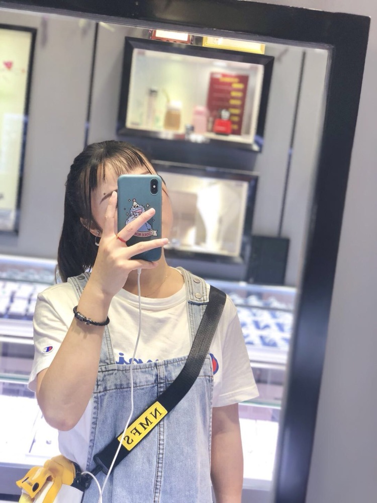Wa🐷 ྀི-四川省·巴中市·通江县--热爱拍照，会ps，空闲时间多，想做网拍，寄拍（全身+图片+视频）
ks粉丝600+