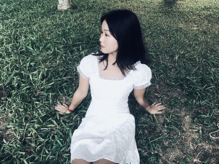 拾贰月-广东省·东莞市·厚街镇--喜欢拍照📷
衣服、鞋子、裤子、首饰
身高158
体重90