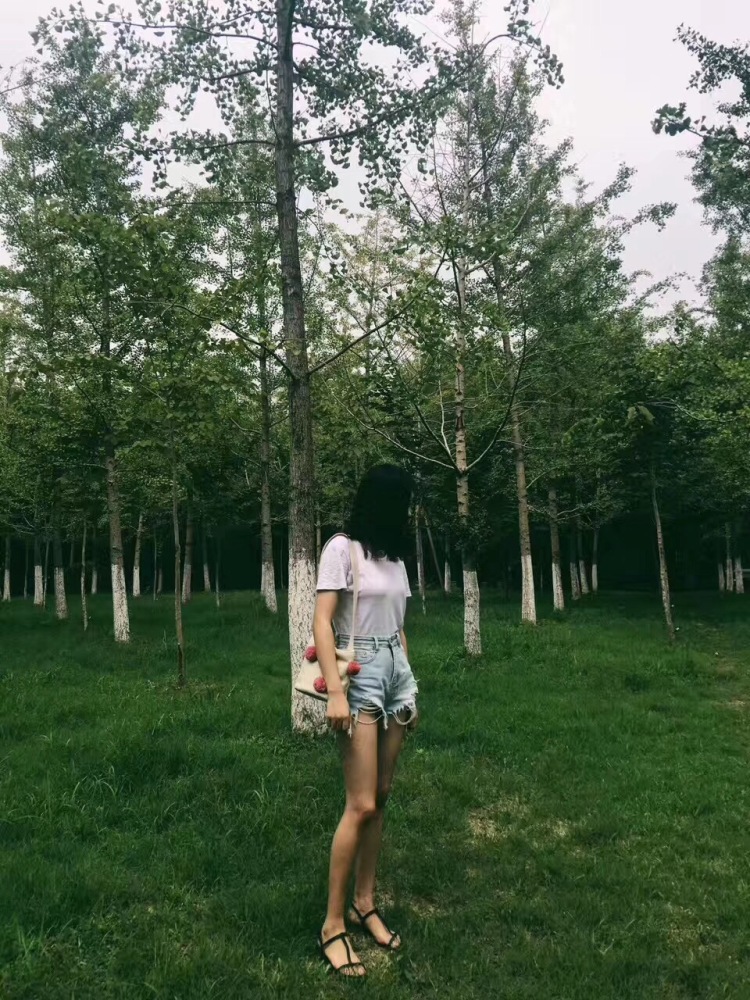 eleven-重庆市·重庆市·南岸区--我是一名甜品师，平时休息时间可以接网拍，如果觉得我还不错，请联系我，谢谢