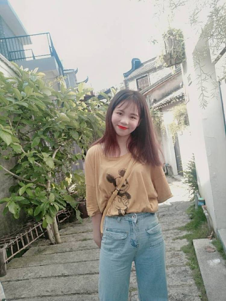 有个姑娘叫-广东省·深圳市·龙华区--爱拍照，会p图，接寄拍 买家秀
